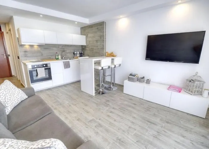 322 Playa Honda Ac And Terrace Appartement